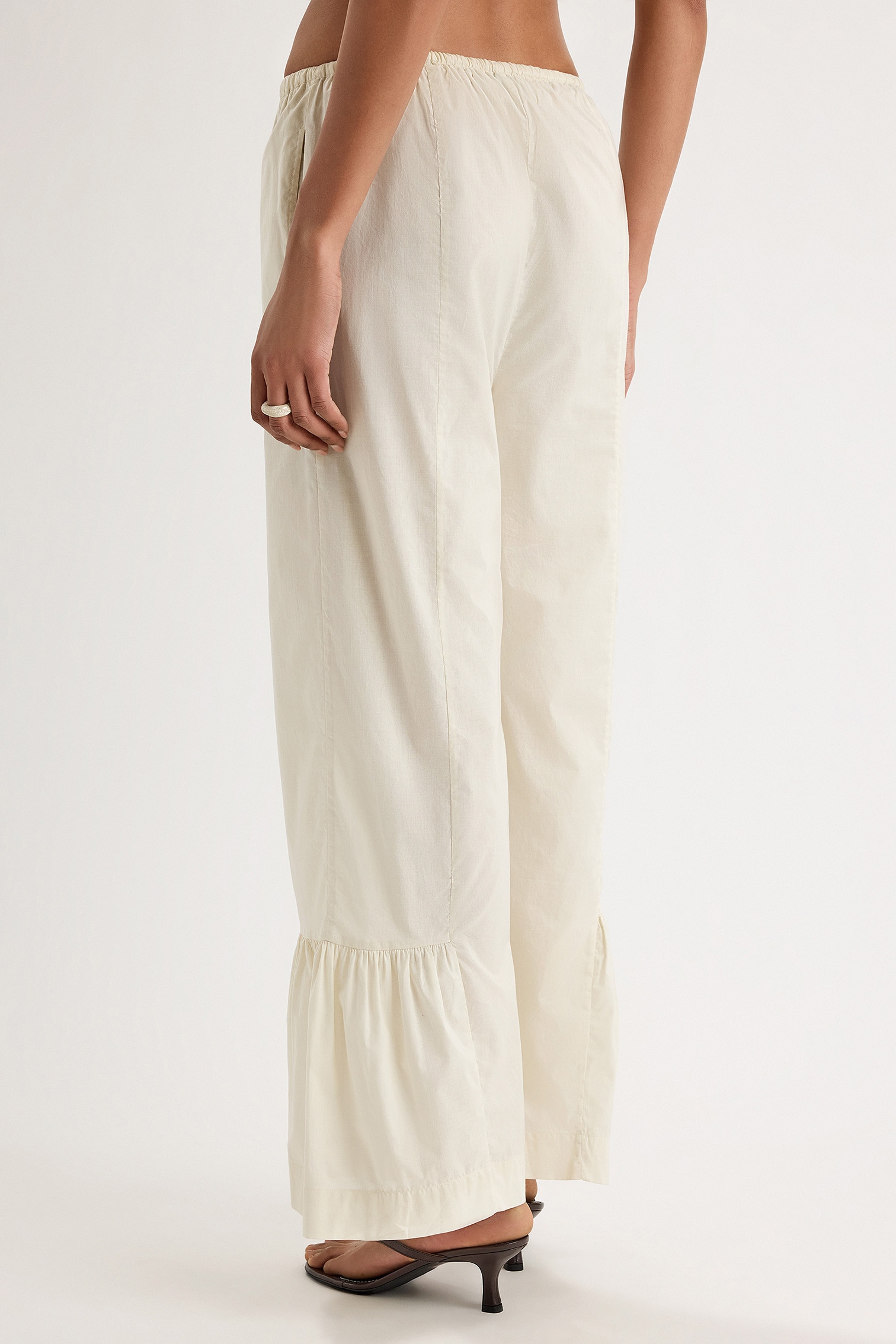 O White